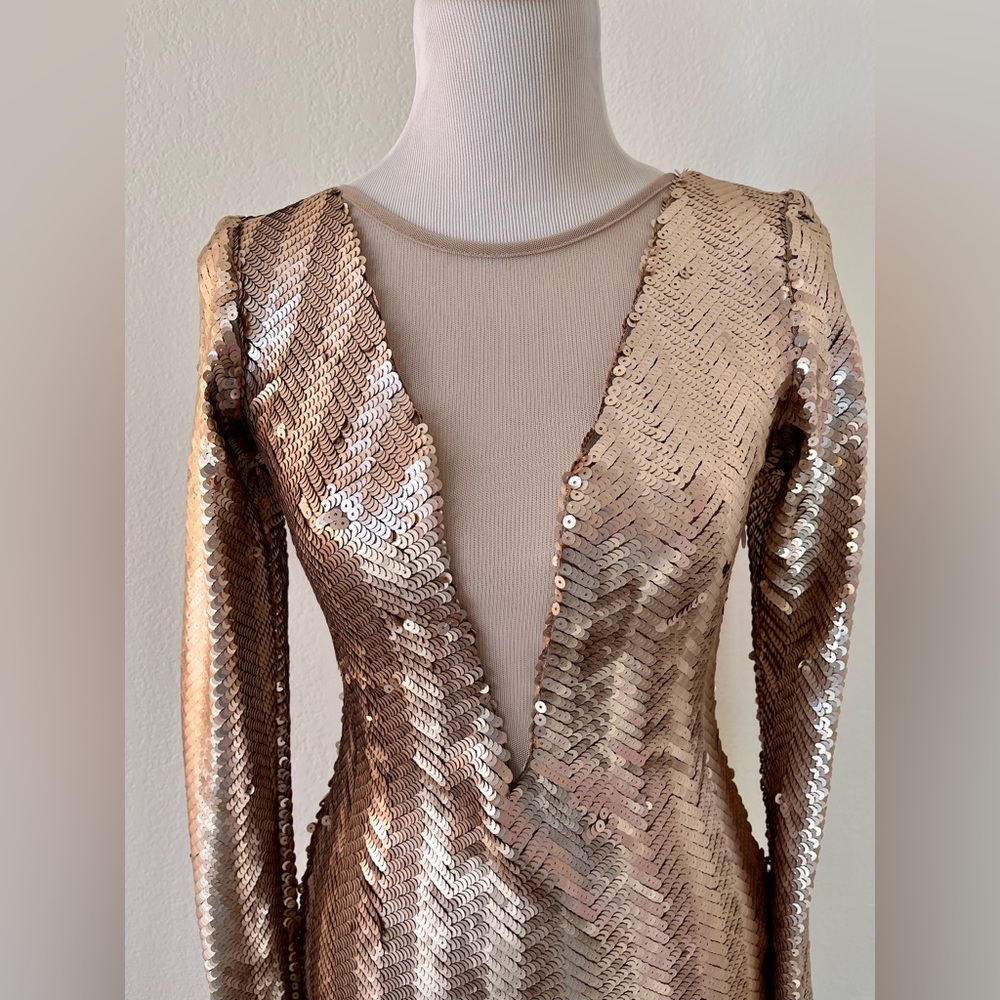 Muted Gold Sequin Bodycon Dress - Picture 4 of 8
